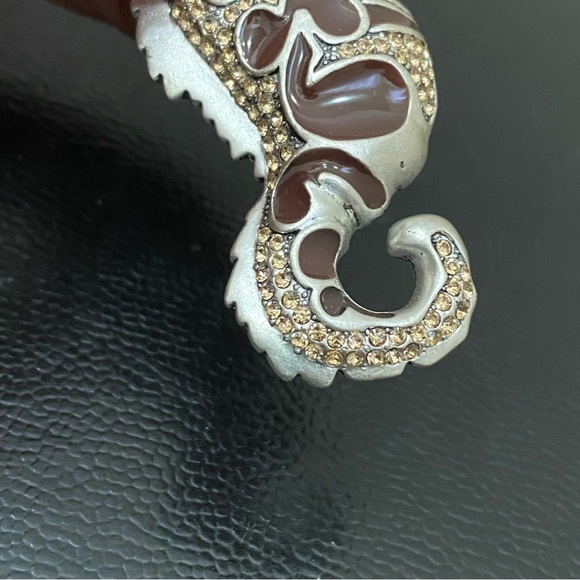 Unsigned Silver-tone Enameled Rhinestones Seahorse Figural Pendant Brooch 11.3g - Picture 12 of 12